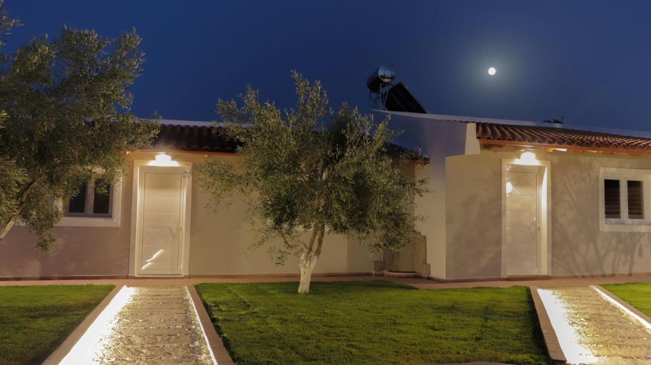 Spitakia-Cozy & Comfy Apartments 10Minutes From The Airport Artemida  Bagian luar foto