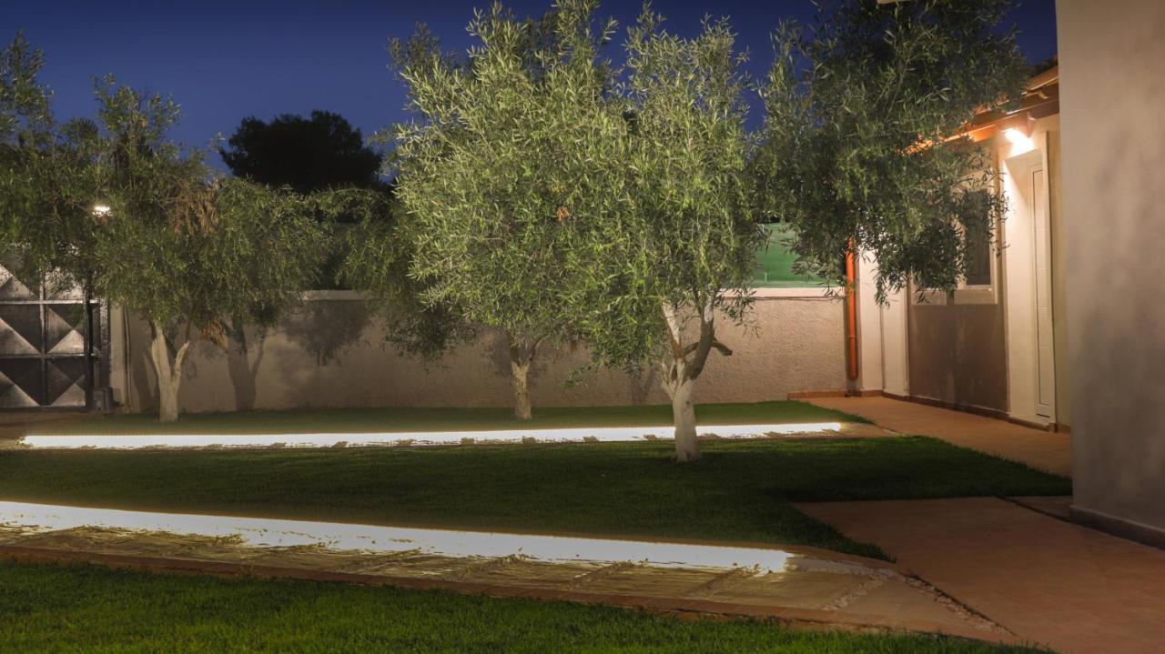 Spitakia-Cozy & Comfy Apartments 10Minutes From The Airport Artemida  Bagian luar foto