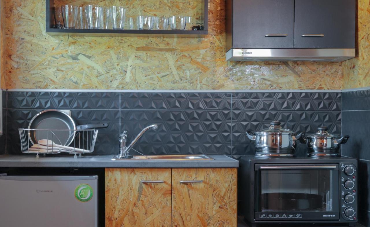 Spitakia-Cozy & Comfy Apartments 10Minutes From The Airport Artemida  Bagian luar foto
