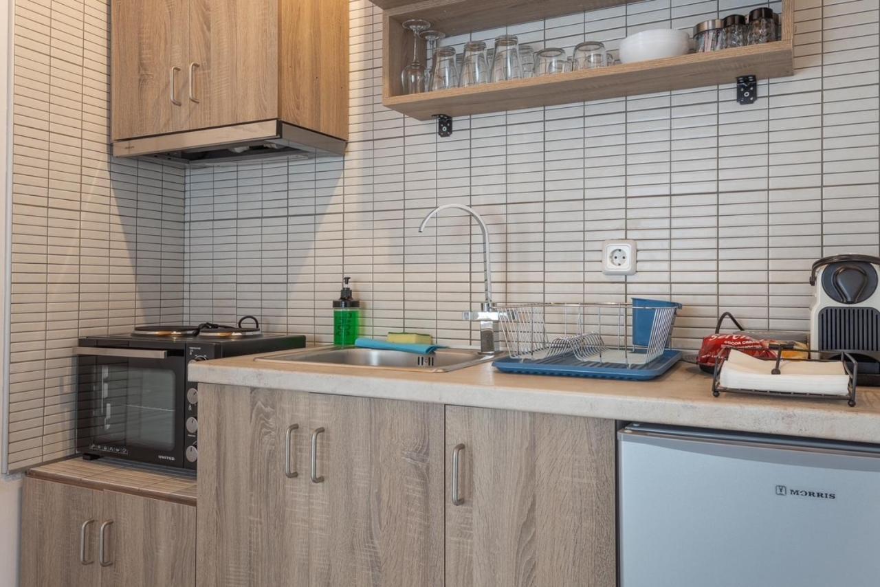 Spitakia-Cozy & Comfy Apartments 10Minutes From The Airport Artemida  Bagian luar foto